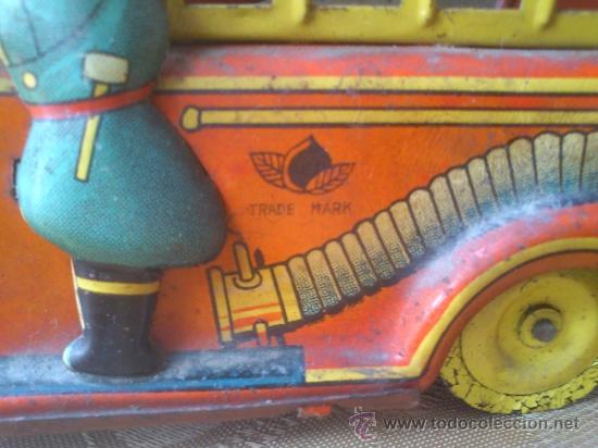 Juguetes antiguos de hojalata: camion de bomberos - Foto 12