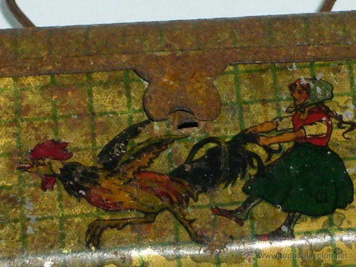 Juguetes antiguos de hojalata: Antigua Cesta en Hojalata - Foto 7