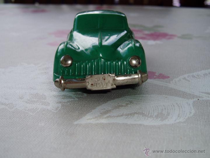 Juguetes antiguos de hojalata: Coche Mecanismo extra&ntilde;o 1950 - Foto 3