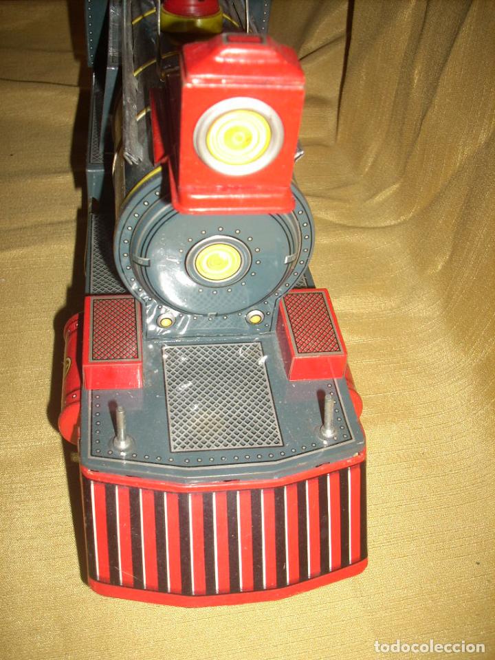 Juguetes antiguos de hojalata: Locomotora general, a pilas - Foto 4