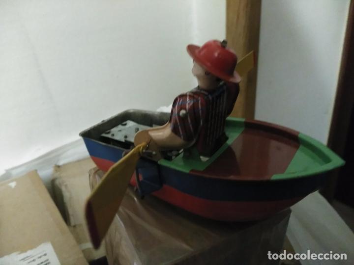 Juguetes antiguos de hojalata: BARCA DE HOJALATA DE CUERDA - Foto 3