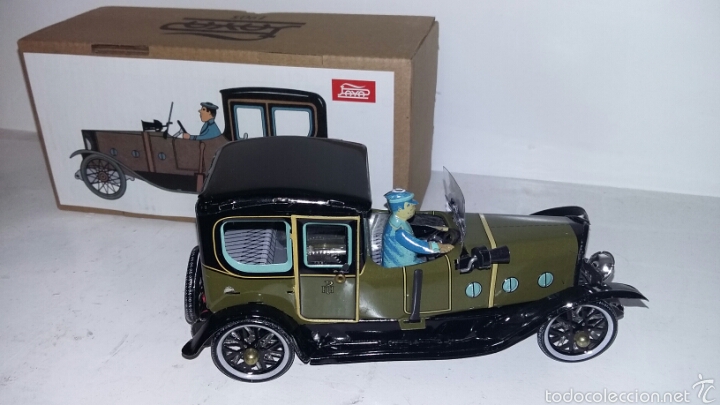 Juguetes antiguos de hojalata: Paya - coche clasico con chofer - replica - Foto 1
