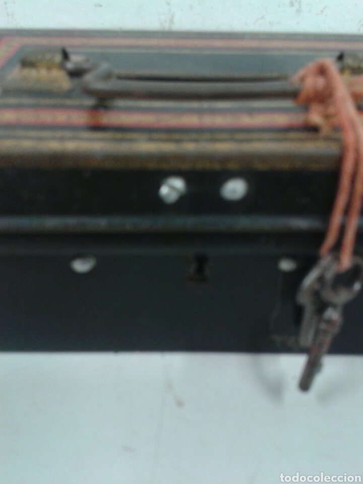 Juguetes antiguos de hojalata: HUCHA DE CHAPA MARCA PAYA - Foto 3