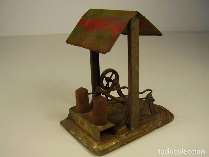 Juguetes antiguos de hojalata: Taller martillo. Marklin. 1940 - Foto 2