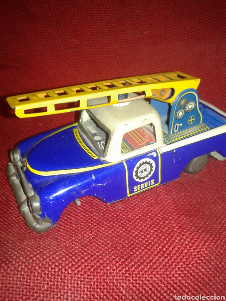 Juguetes antiguos de hojalata: ANTIGUO COCHE CHAPA - Foto 1