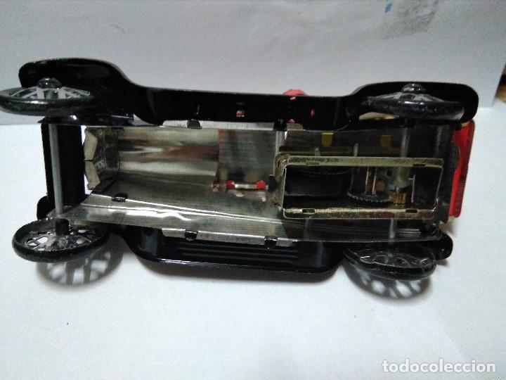 Juguetes antiguos de hojalata: Camion de hojalata funcionando con llave - Foto 5