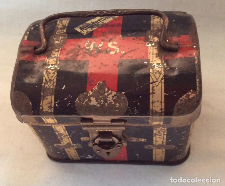 Juguetes antiguos de hojalata: ANTIGUO BA&Uacute;L DE HOJALATA - Foto 2