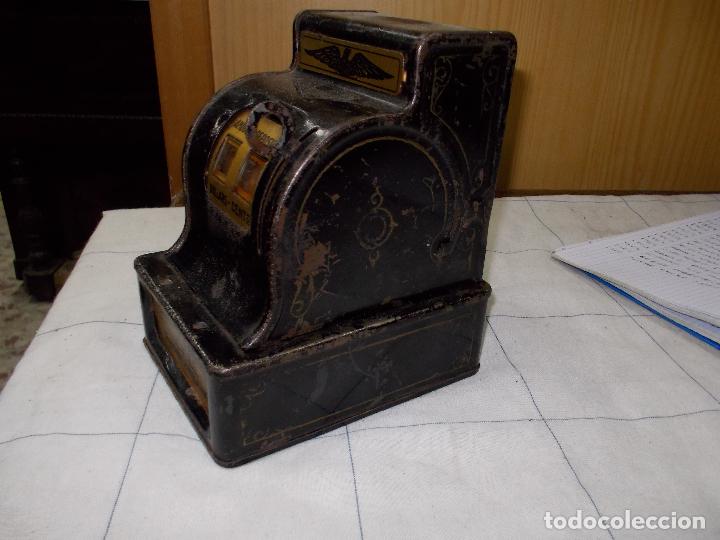 Juguetes antiguos de hojalata: Hucha - Foto 7