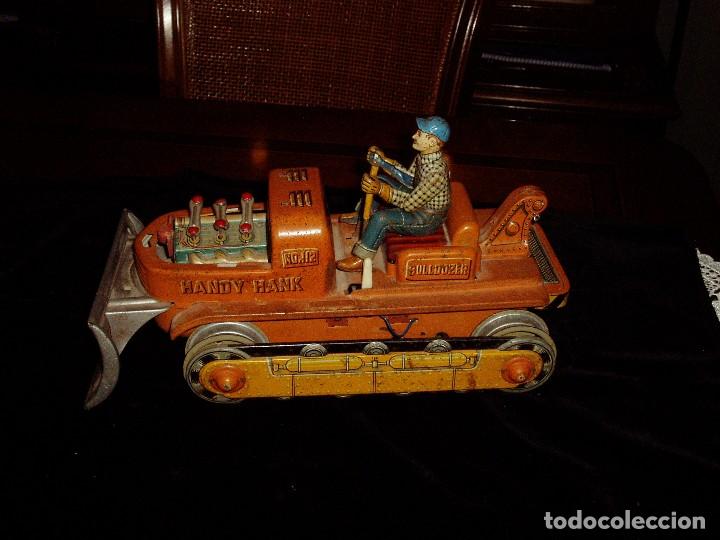 Juguetes antiguos de hojalata: Bulldozer Handy Hank - Foto 1