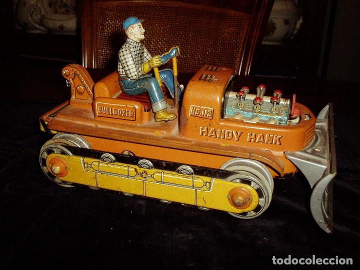 Juguetes antiguos de hojalata: Bulldozer Handy Hank - Foto 4
