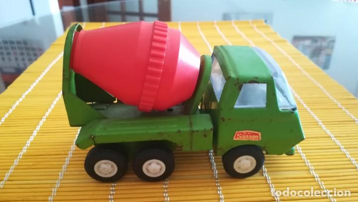 Juguetes antiguos de hojalata: Mini sanson hormigonera de Rico - Foto 4