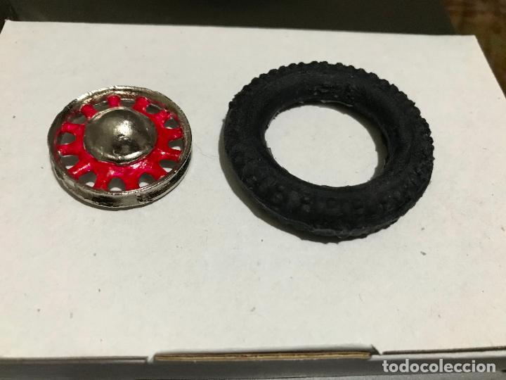 Juguetes antiguos de hojalata: PAYA PACKARD RUEDA COMPLETA NUEVA REPLICA - Foto 1