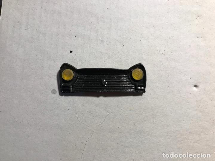 Juguetes antiguos de hojalata: GOZAN SE 1500 calandra completa - Foto 2
