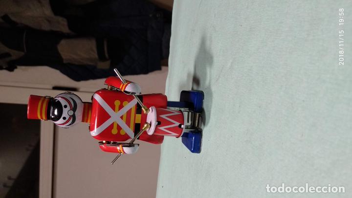 Juguetes antiguos de hojalata: Soldado tamborilero - Foto 5
