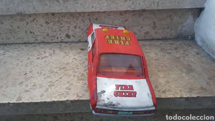 Juguetes antiguos de hojalata: Lote de coches de hojalata - Foto 2