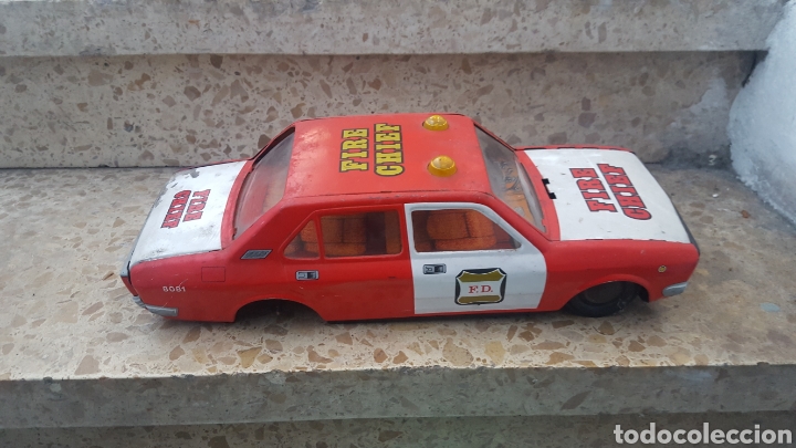 Juguetes antiguos de hojalata: Lote de coches de hojalata - Foto 3