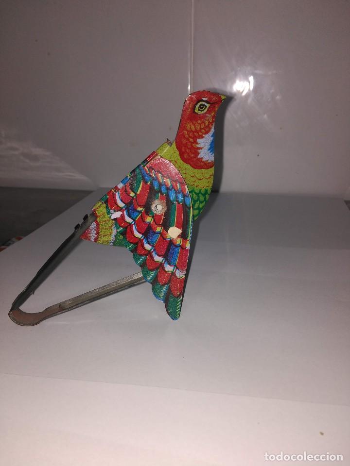 Juguetes antiguos de hojalata: P&aacute;jaro de hojalata - Foto 1