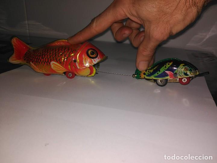 Juguetes antiguos de hojalata: Peces de hojalata.. - Foto 3