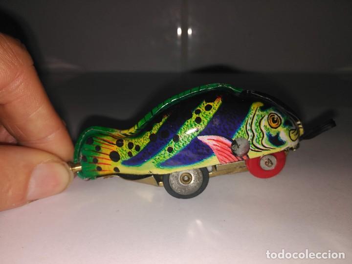 Juguetes antiguos de hojalata: Peces de hojalata.. - Foto 5