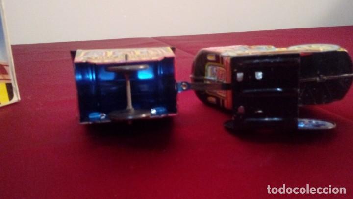 Juguetes antiguos de hojalata: Tren saltar&iacute;n - Foto 6