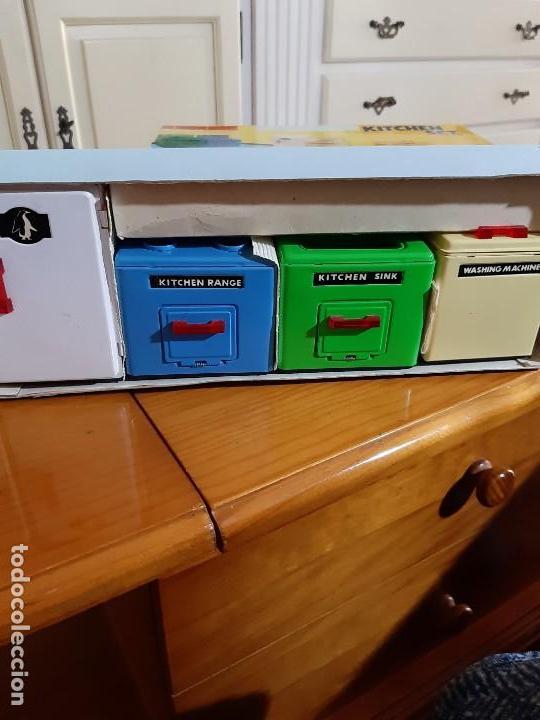 Juguetes antiguos de hojalata: Conjunto cocina a&ntilde;os 60 - Foto 1