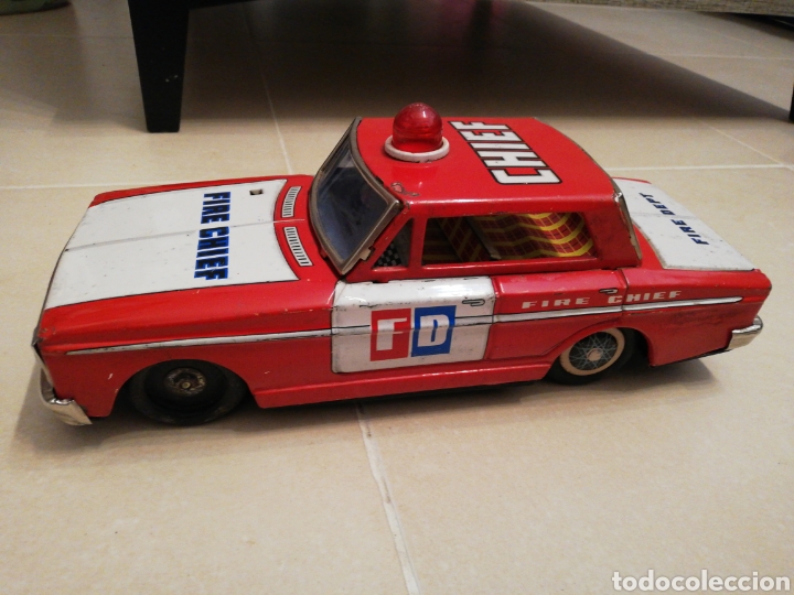 Juguetes antiguos de hojalata: Coche, de lata fire chief - Foto 2