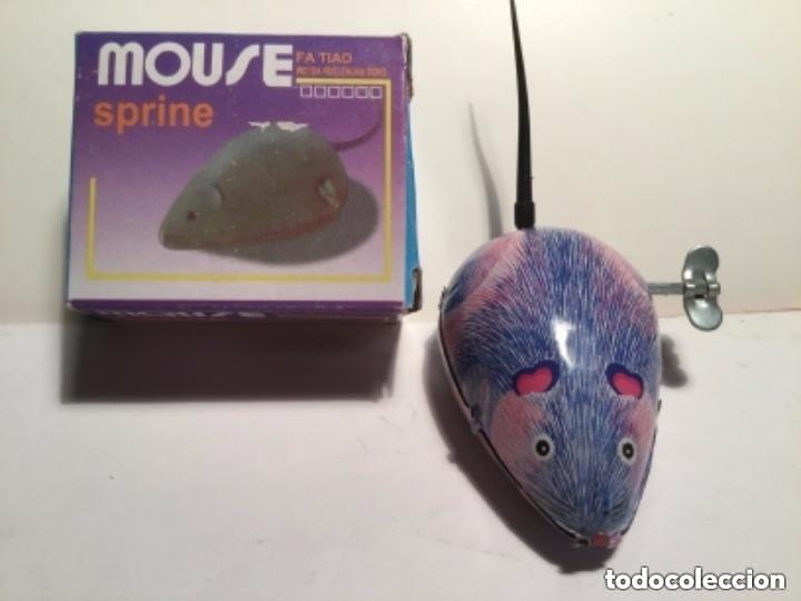 Juguetes antiguos de hojalata: Mouse sprine - rat&oacute;n a cuerda - Foto 2
