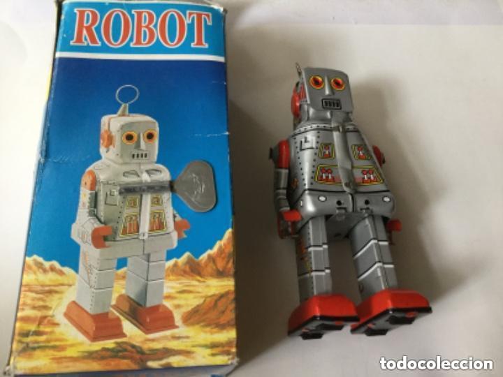 Juguetes antiguos de hojalata: Robot- 15 cm. - MS 386 - Foto 2
