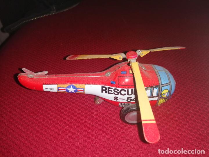 Juguetes antiguos de hojalata: HELICOPTERO DE HOJALATA - Foto 3