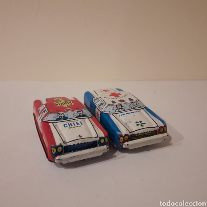 Juguetes antiguos de hojalata: 2 Coches de chapa. A&ntilde;os 70 - Foto 1