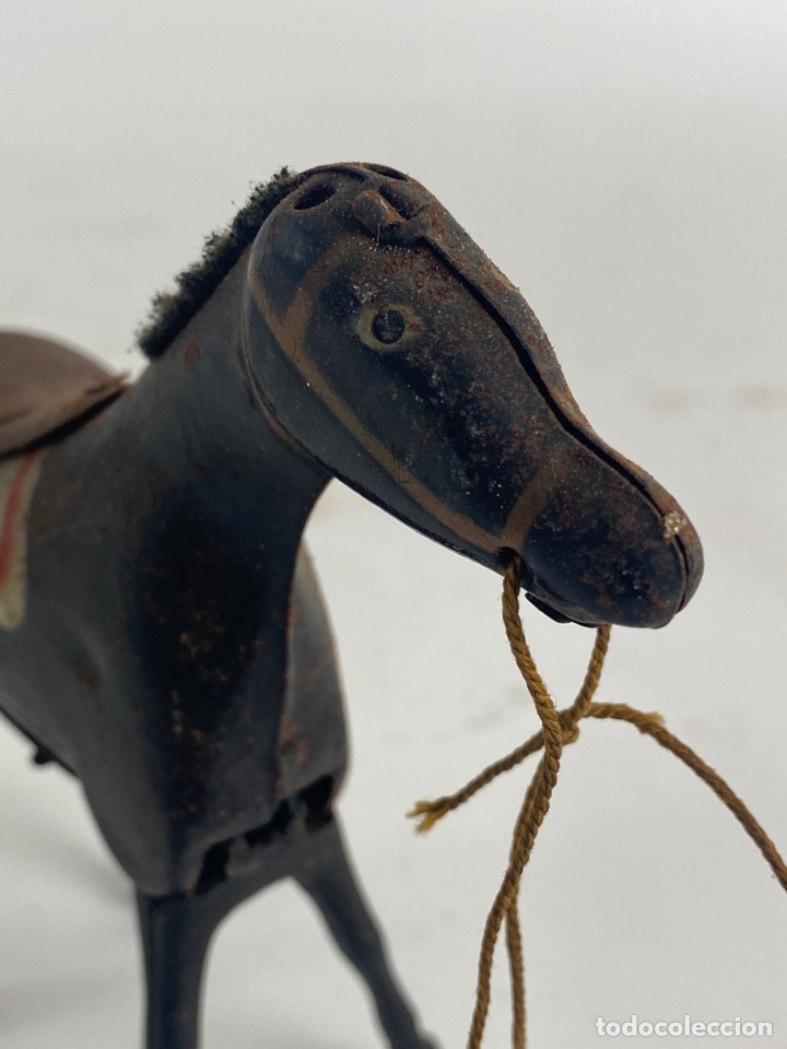 Juguetes antiguos de hojalata: CABALLO DE LATA. A&Ntilde;OS 20. - Foto 2