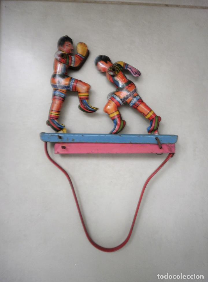 Juguetes antiguos de hojalata: Boxeadores - Foto 2