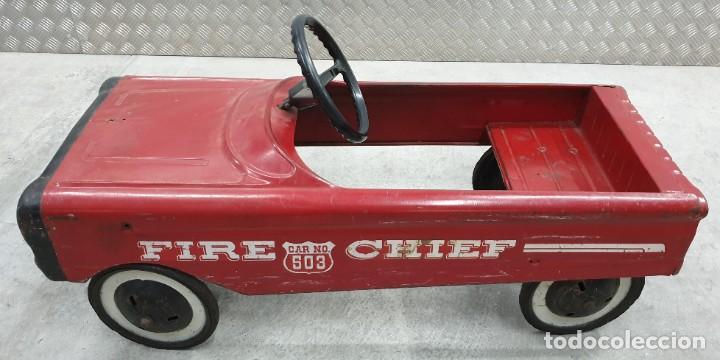Jouets anciens en fer-blanc: Antiguo Coche a Pedales - Modelo Fire Chief 503 - Marca AMF Murray - Hecho en USA en los a&ntilde;os 1960s