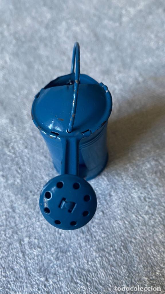 Juguetes antiguos de hojalata: MINI REGADERA DE HOJALATA. - Foto 3