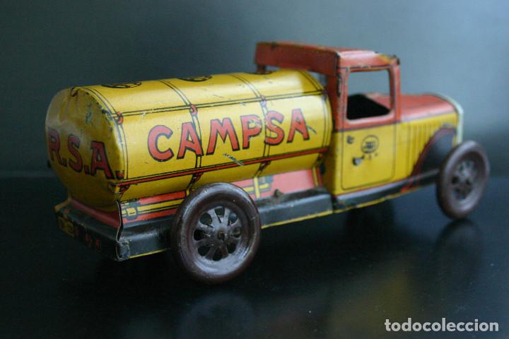 Juguetes antiguos de hojalata: RICO, cami&oacute;n cisterna 1930 - Foto 3