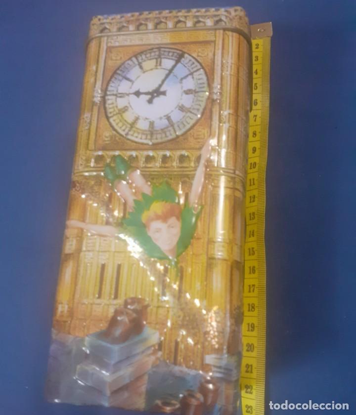 Juguetes antiguos de hojalata: hucha metalica de Peter Pan - Foto 5