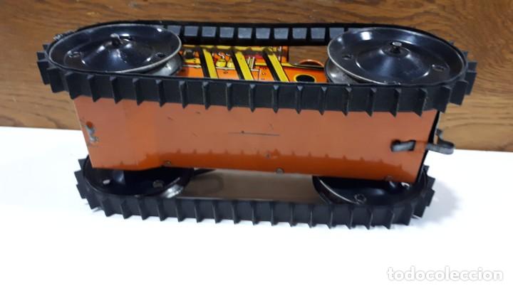 Juguetes antiguos de hojalata: Tractor americano - Foto 3