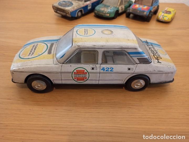 Juguetes antiguos de hojalata: Lote coches hojalata - Foto 3