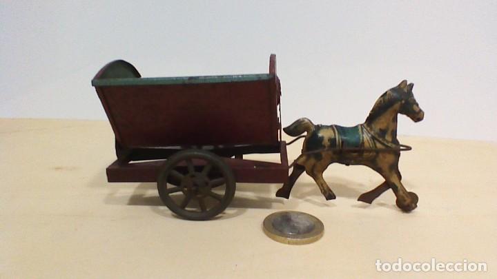Juguetes antiguos de hojalata: ANTIGUO CARRO DE RICO - Foto 2