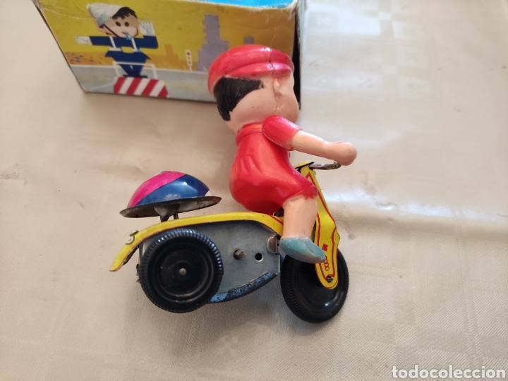 Juguetes antiguos de hojalata: Triciclo de Vercor - Foto 4