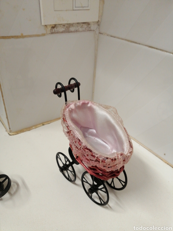 Juguetes antiguos de hojalata: Carrito y triciclo - Foto 3