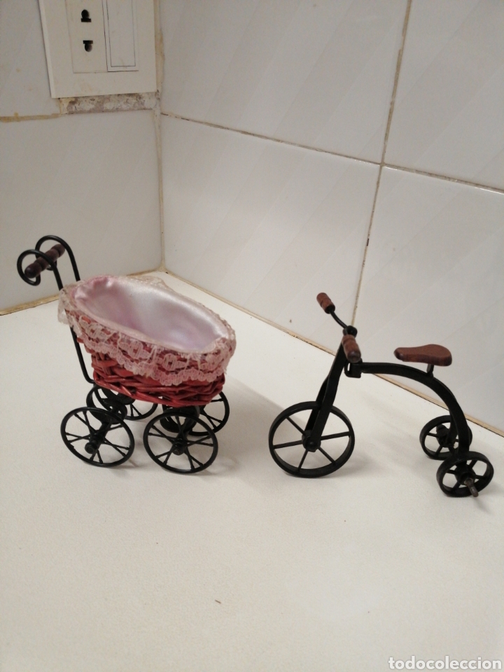 Juguetes antiguos de hojalata: Carrito y triciclo - Foto 5