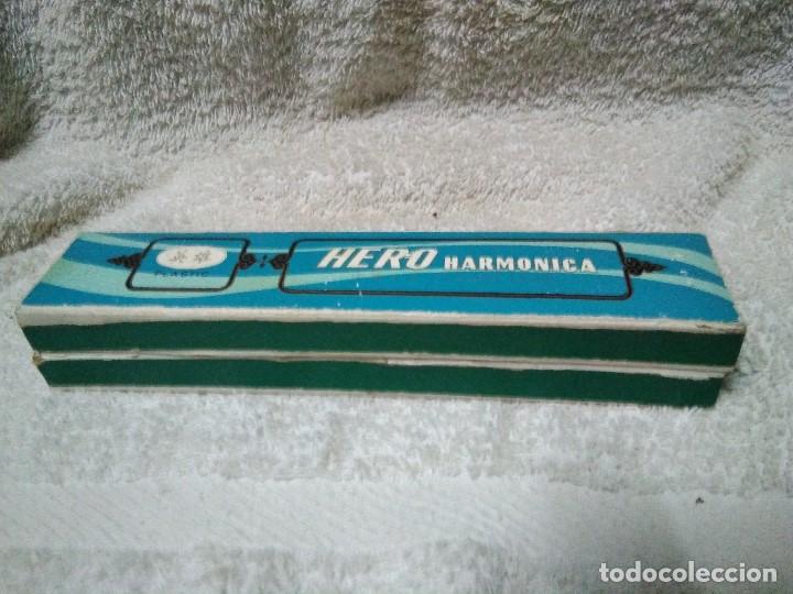 Juguetes antiguos de hojalata: Armonica marca HERO con caja - Foto 5