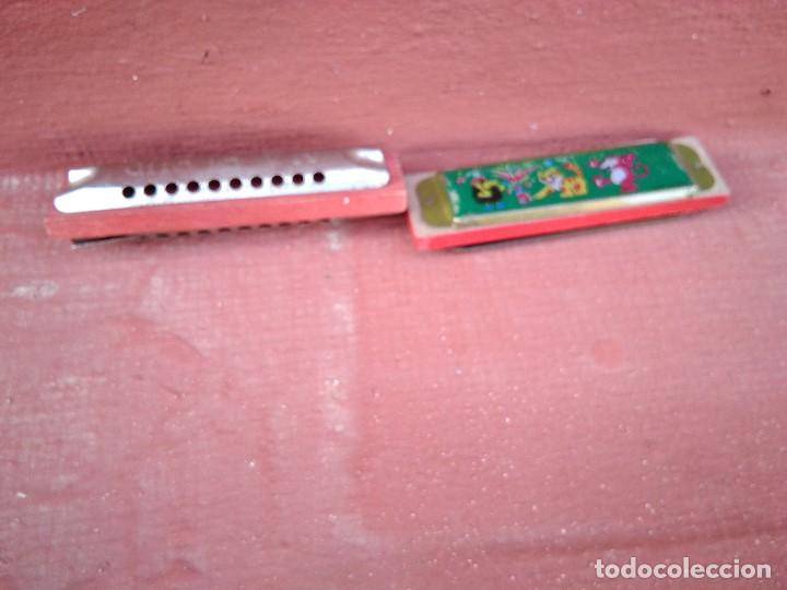 Juguetes antiguos de hojalata: Dos antguas armonicas - Foto 3