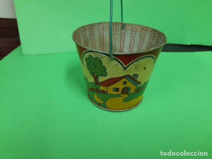 Juguetes antiguos de hojalata: CUBO PLAYA - Foto 2
