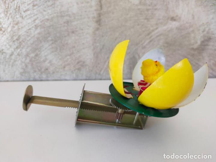 Juguetes antiguos de hojalata: POLLITO HOJALATA - Foto 4