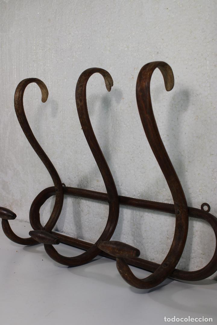 Juguetes antiguos de hojalata: perchero tonet de pared - Foto 9