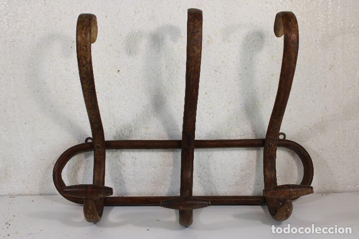 Juguetes antiguos de hojalata: perchero tonet de pared - Foto 1