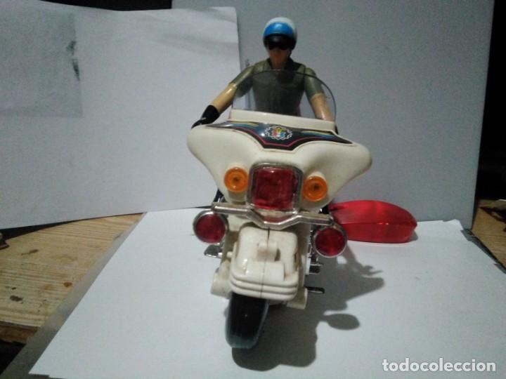 Juguetes antiguos de hojalata: Antigua moto a pilas funcionando - Foto 3