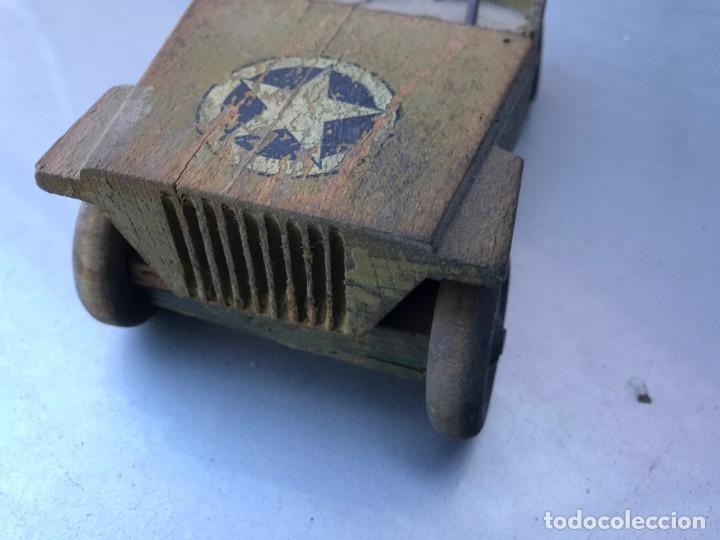 Juguetes antiguos de hojalata: JEEP WILLYS DE MADERA - Foto 1